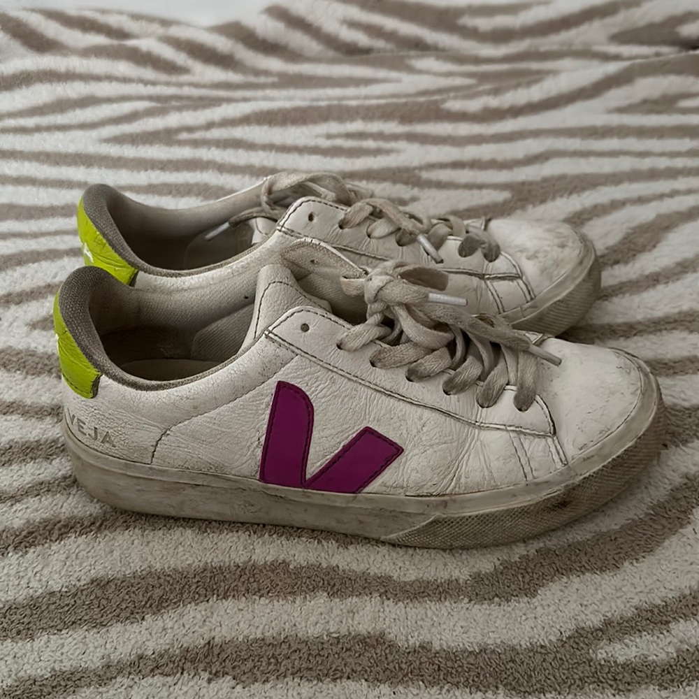Veja Sneakers